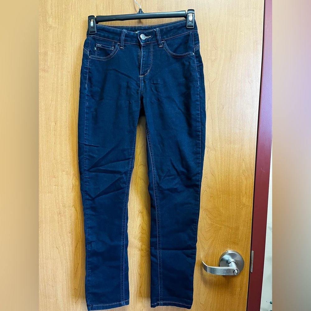 Lee Jeans Size 4 Medium